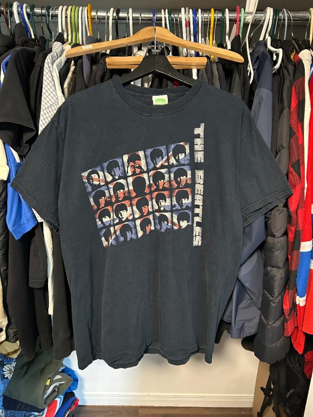 2005 The Beatles Y2K Black Men Tee - Size XL